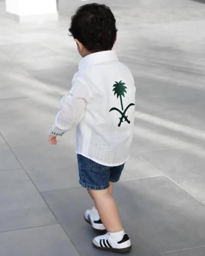 قميص أنيق بشعار السعودية
