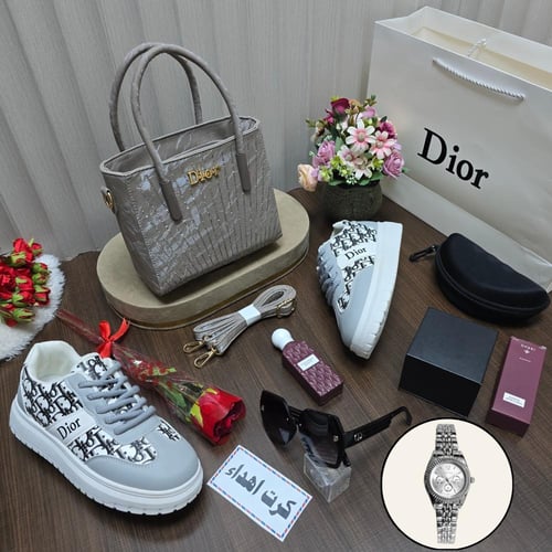 شنط راقيه ماركة ديور خامه جلديه عالية الجوده