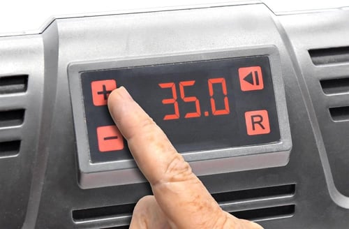 ماطور هواء بستمين ( أحمر ) بشاشة إلكترونية وضبط تل...