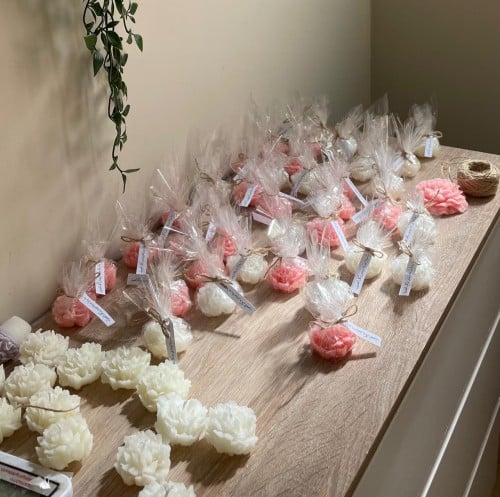 وردة القرنفل الميني بتغليف سولفان