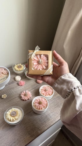 شمعة زجاجية مع تغليف