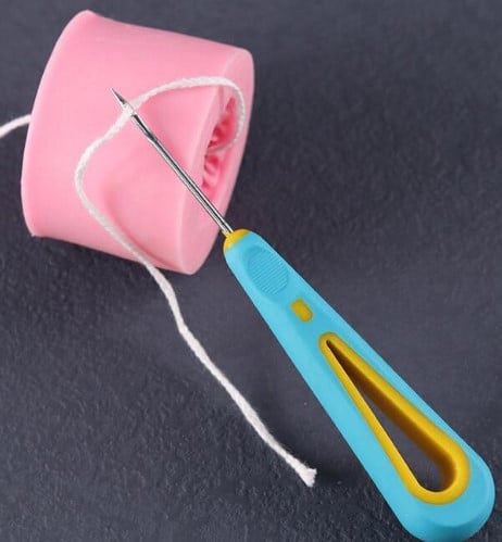 ابرة ادخال الفتيل