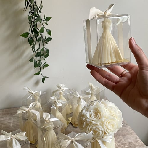 شمعة الفستان مغلفة ومعطرة