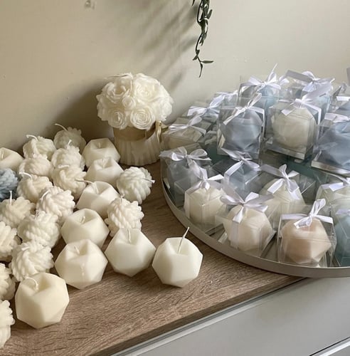 شمعة الجوهرة مغلفة ومعطرة