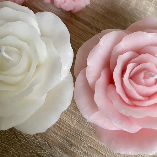 20 شمعة من ورد الجوري