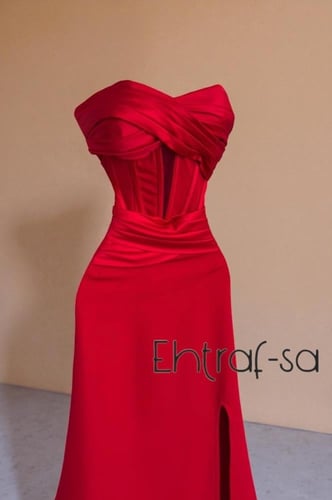 فستان احمر سهره اسطوري