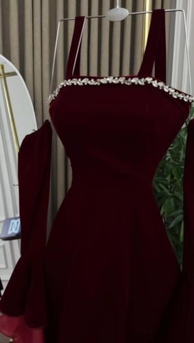 فستان مخمل قصير