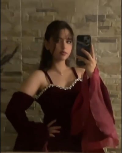 فستان مخمل قصير