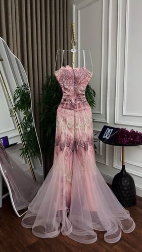 فستان سهره لحمي بقصة شقر