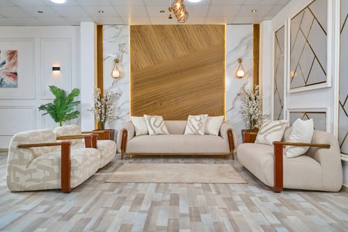 طقم كنب 4 قطع – تصميم فني وذراع خشبية منحنية بيج ف...