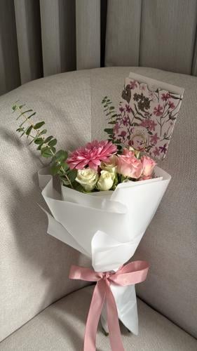 باقة الزهور الحجم الصغير