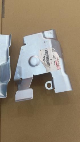 غطى مجموعه الدفلك اللي يركب بالفرنس الخلفي للربع و...