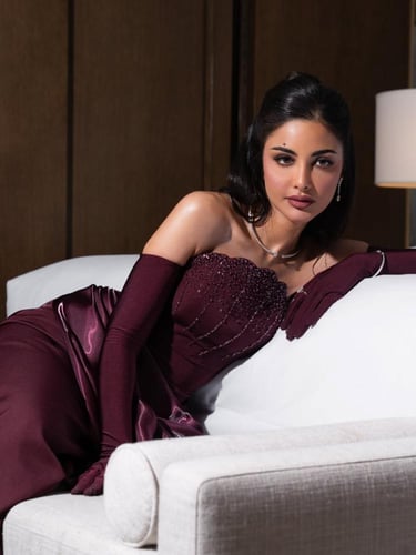 فستان سهرة برغندي فخم