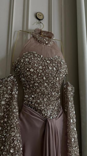 فستان تفته حرير مطرز