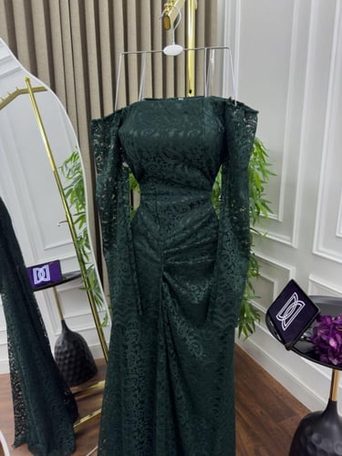 فستان سهرة ملكي دانتيل