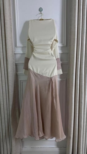 فستان ساتر ناعم مميز من سكر