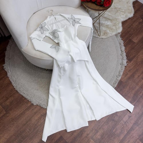 جمسوت مطرز مع زيل