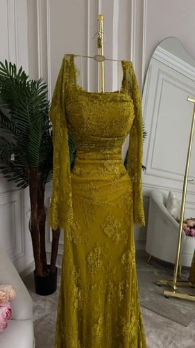 فستان تفاحي دانتيل فخم