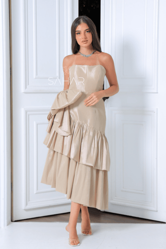 فستان سهرة ميدي بطبقات مع فيونكة