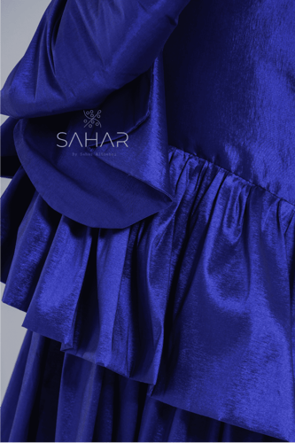 فستان سهرة ميدي طبقات مع فيونكة جانبية