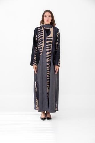 عباية w72 اللون الاسود غير متوفر