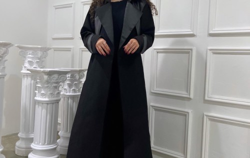 قماش تفته جاكار هندي اسود مع جلد اسود ساده طرحه سا...