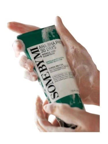 منظف الوجه الرغوي لحب الشباب المعجزة 30 يوما من سو...