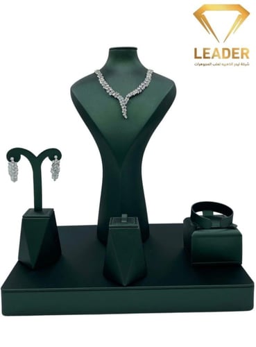 استاند طقم بقاعدة متحركة