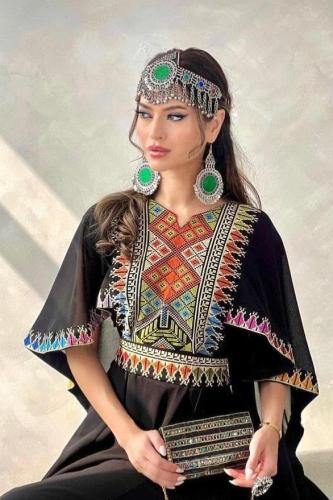 جلابية ليوم التاسيس لون اسود خامه باربي