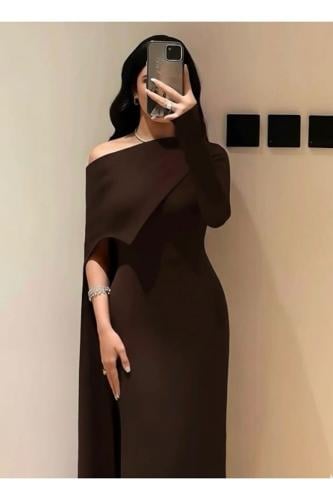 فستان احمر ناعم