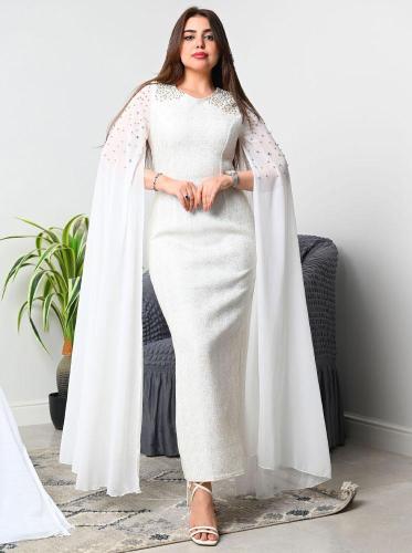 فستان سهرة طبي مطرز بأكمام كيب