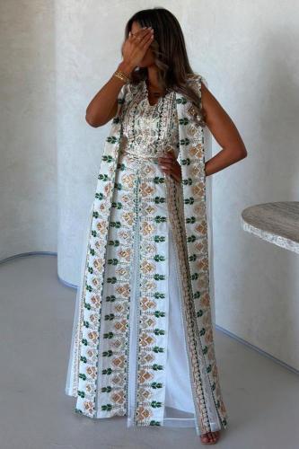 فستان يوم التأسيس مزينة بتطريز لون ابيض