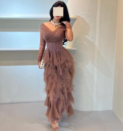 فستان سهرة لحمي ناعم