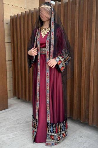 جلابيه يوم التأسيس ثلاث قطع بتطريز تراثي بعدة ألوا...