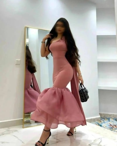 فستان طويل جذاب