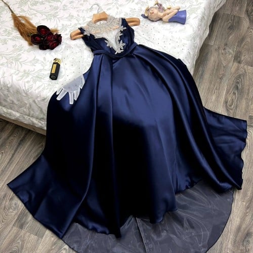 فستان سهرة كحلي فخم انيق