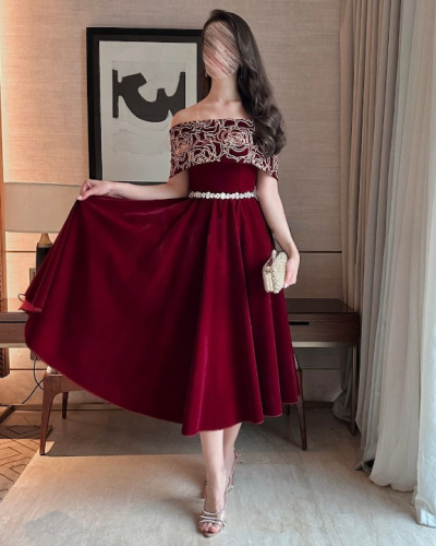 فستان سهرة جوخ عنابي