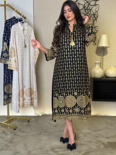 جلابية ميدي مزينه بتطريز ذهبي