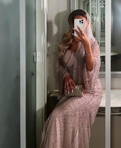 فستان ارجواني فاخر عباية و وشاح