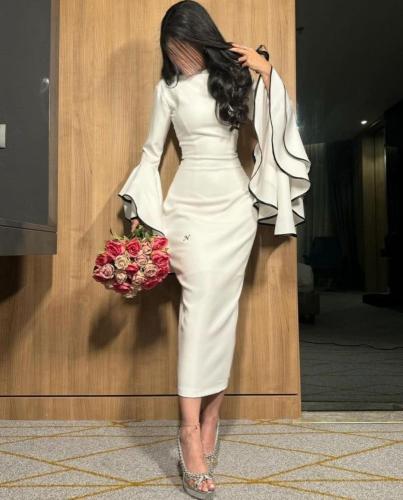 فستان سهرة بأكمام انيقه