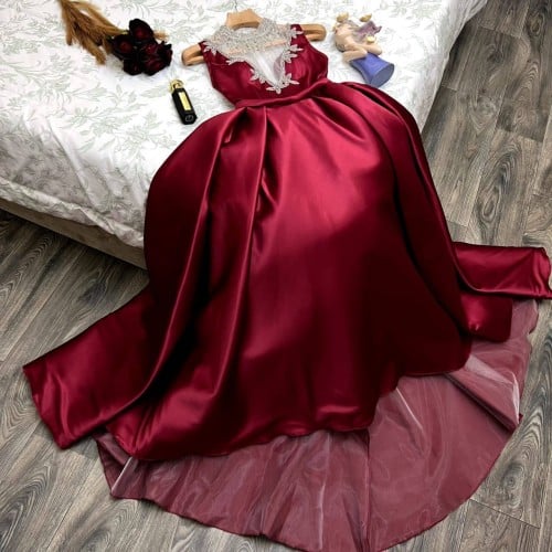 فستان سهرة احمر فخم انيق