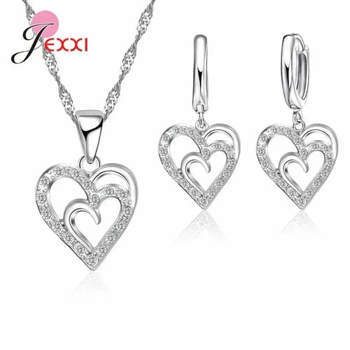 طقم إكسسوار فضي بتصميم قلب ناعم