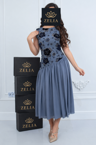 The perplexing age dress Barbie dark gray with luxurious embroidery