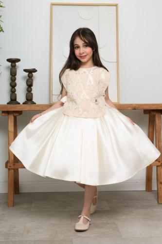 Off-white luxurious dress with gold embroidery and wide skirt for girls | ZELIA