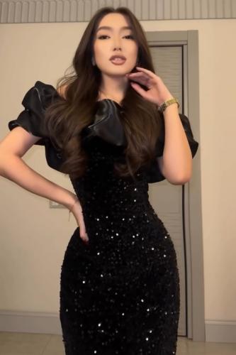 فستان سهرة مخمل دمج ترتر راقي