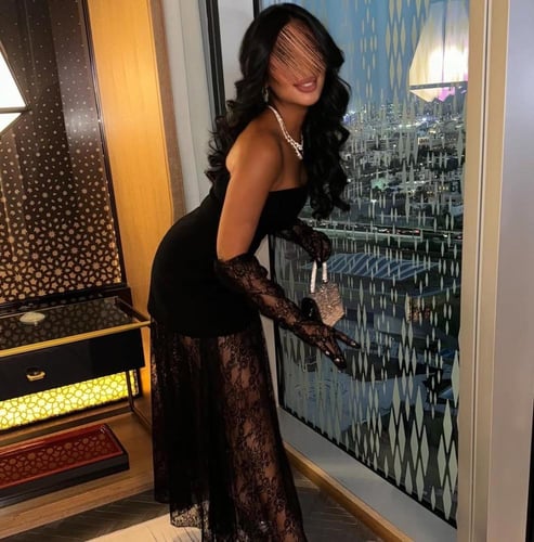 فستان سهرة جوخ دانتيل راقي جداً