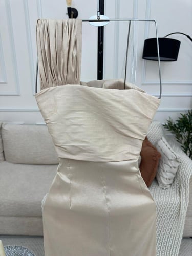 فستان الياسمين