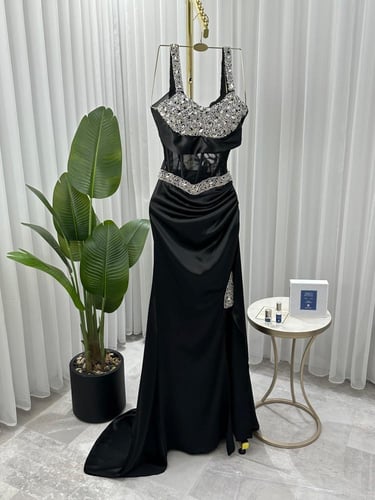 فستان سهرة تفته تطريز راقي جداً