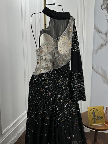 فستان هنادي الراقي جداً