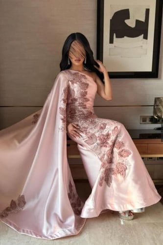 فستان سهرة ميكادو تطريز مورد